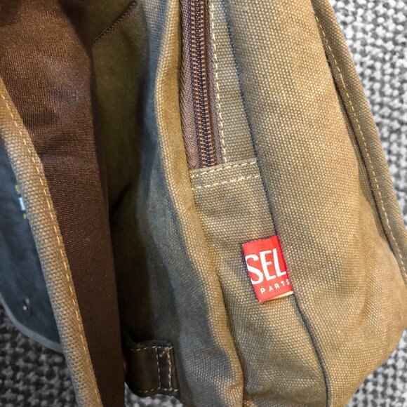 DIESEL Military-Style Messenger Bag Y2K Canvas Utility Spare Parts - Khaki Green - Picture 7 of 7